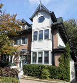 Even semi-detached houses in the Annex are large and provide plenty of comfortable living space. Many have been renovated and restored to their former beauty with added modern conveniences.