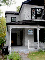 Verandah is a typical feature of semi-detached Beach house. They often have pine flooring, and many are sided in wood.