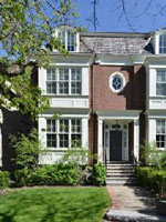 Semi-detached homes in Toronto Midtown vary in style and size, from small 2 bedroom to grand 5 or even 6 bedroom mansions