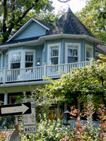 Many of the detached Beach houses are impressive mansions.