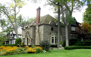 Most homes inThe Kingsway are finished in stone or stucco, often with half-timber designs, and in brick, often with elaborate detailing