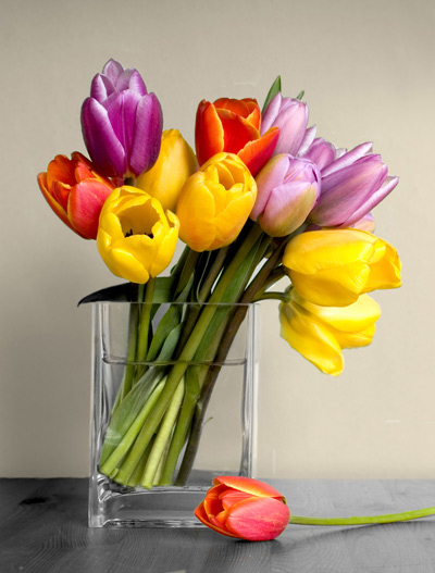 A bouquet of fresh flowers provides colour and ambiance for a house listed for sale